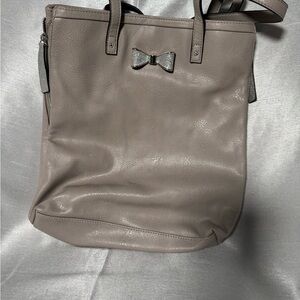 Candie's‎ Gray Shoulder Bag with bowtie Design